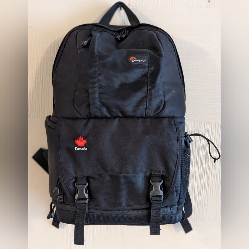 Lowepro Fastpack 250 Black DSLR Camera, Laptop Backpack Bag